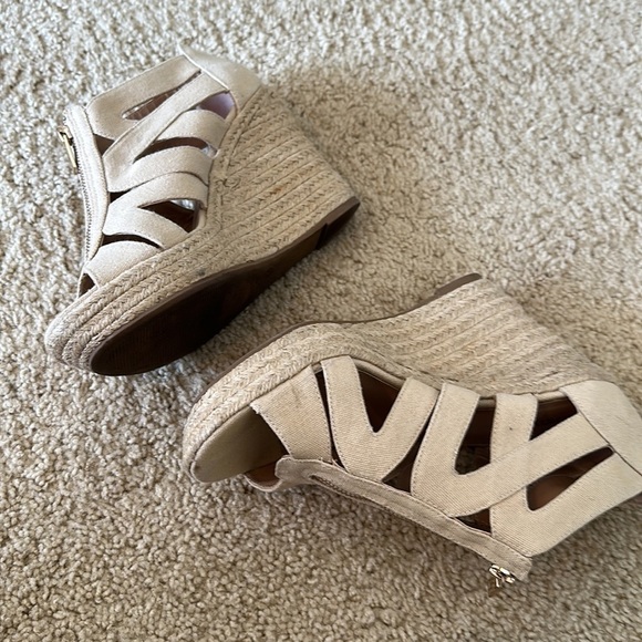 Merona tan wedge sandal size 9.5 - Picture 5 of 6